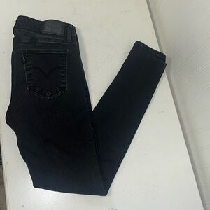 Levi’s 711 Black mid-rise waist  Skinny jeans